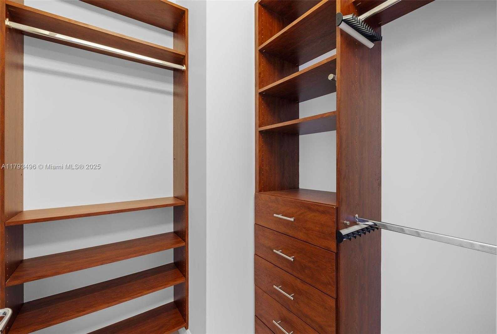 Small Image of 5959 COLLINS AVE #707, Miami Beach Number 18