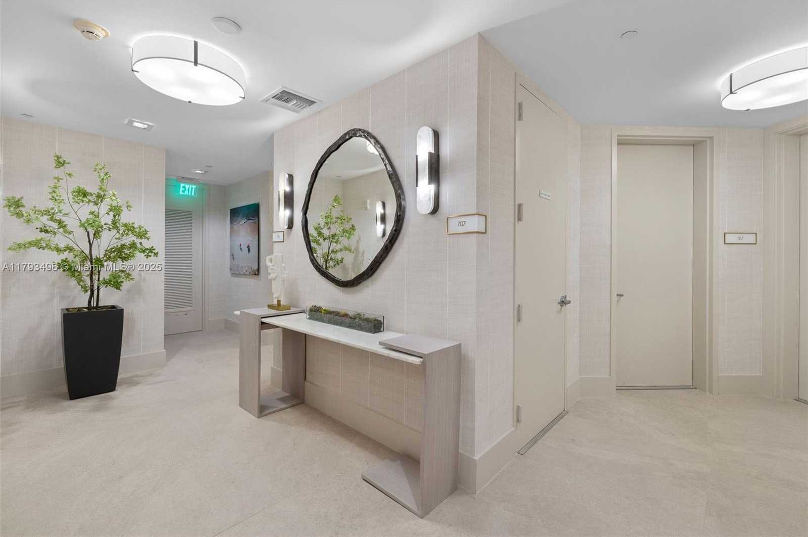 Small Image of 5959 COLLINS AVE #707, Miami Beach Number 27