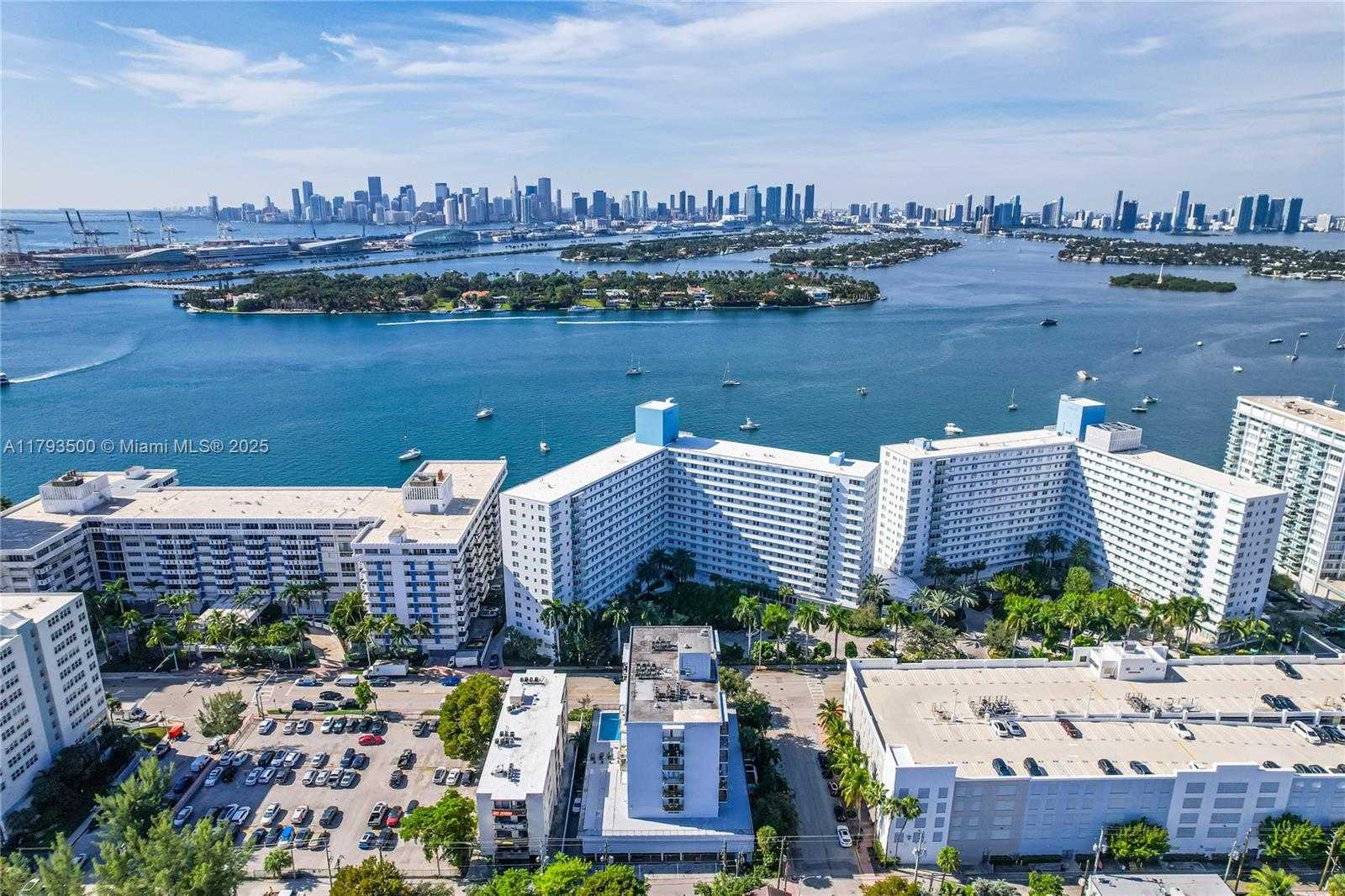 Small Image of 899 WEST AVE #7H, Miami Beach Number 15