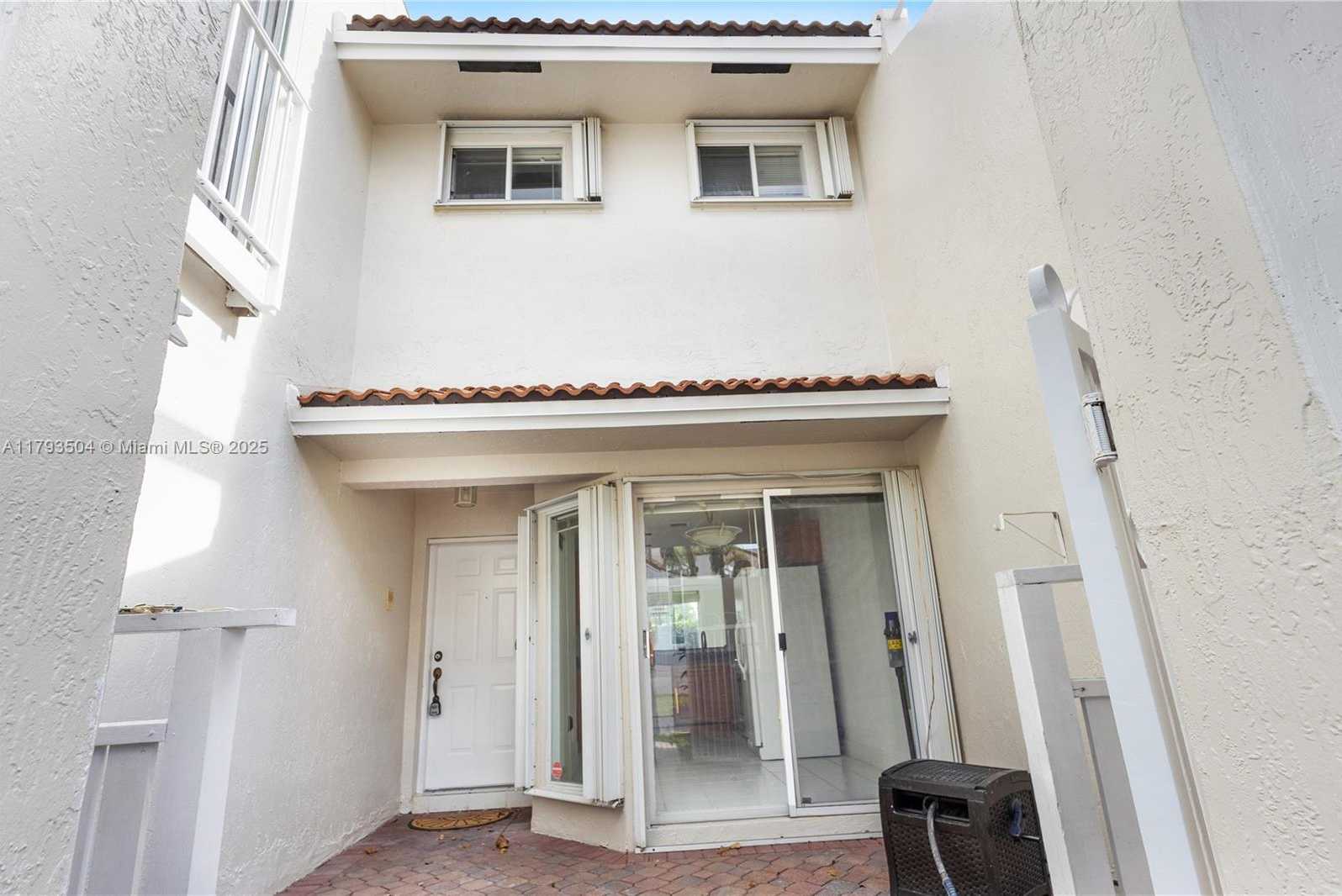 Small Image of 10208 NORTH WEST 51ST TER #10208, Doral Number 10