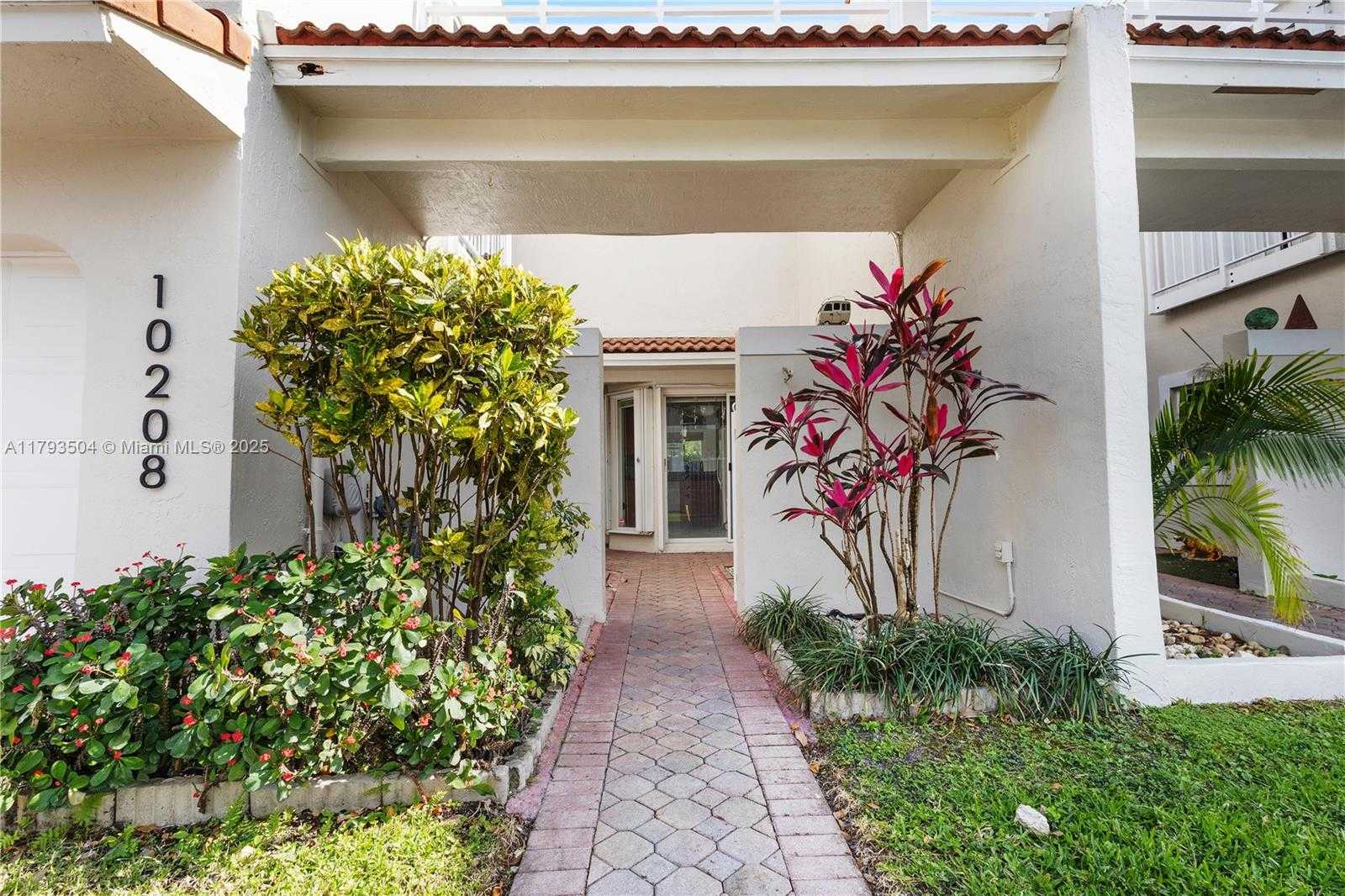 Small Image of 10208 NORTH WEST 51ST TER #10208, Doral Number 9