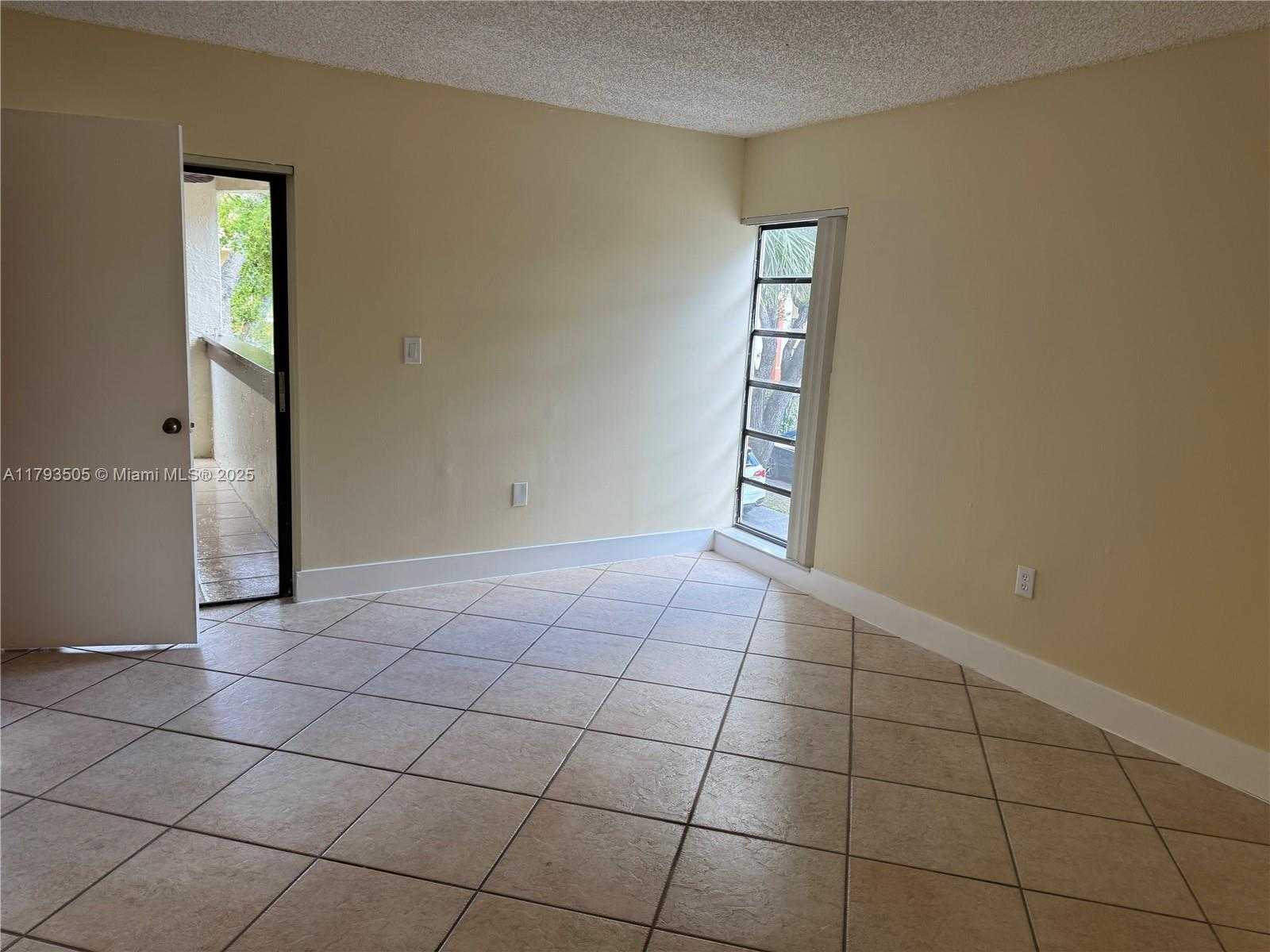 Small Image of 9040 SOUTH WEST 125TH AVE #D210, Miami Number 4
