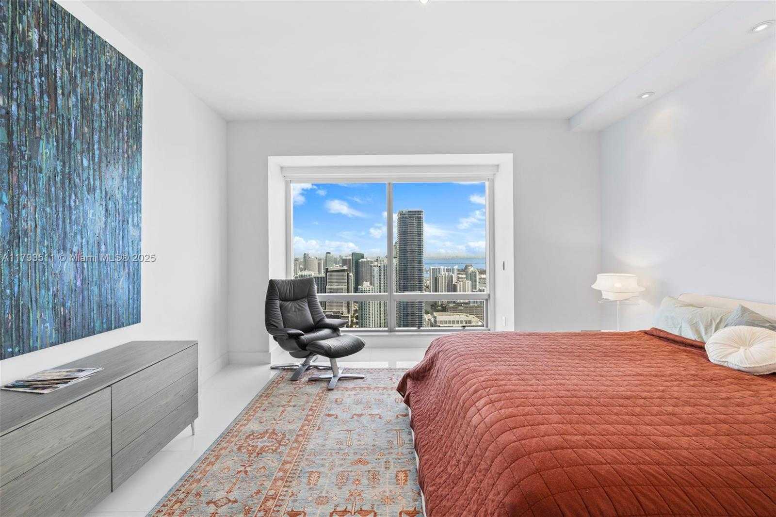 Small Image of 1425 BRICKELL AVE #62D, Miami Number 16