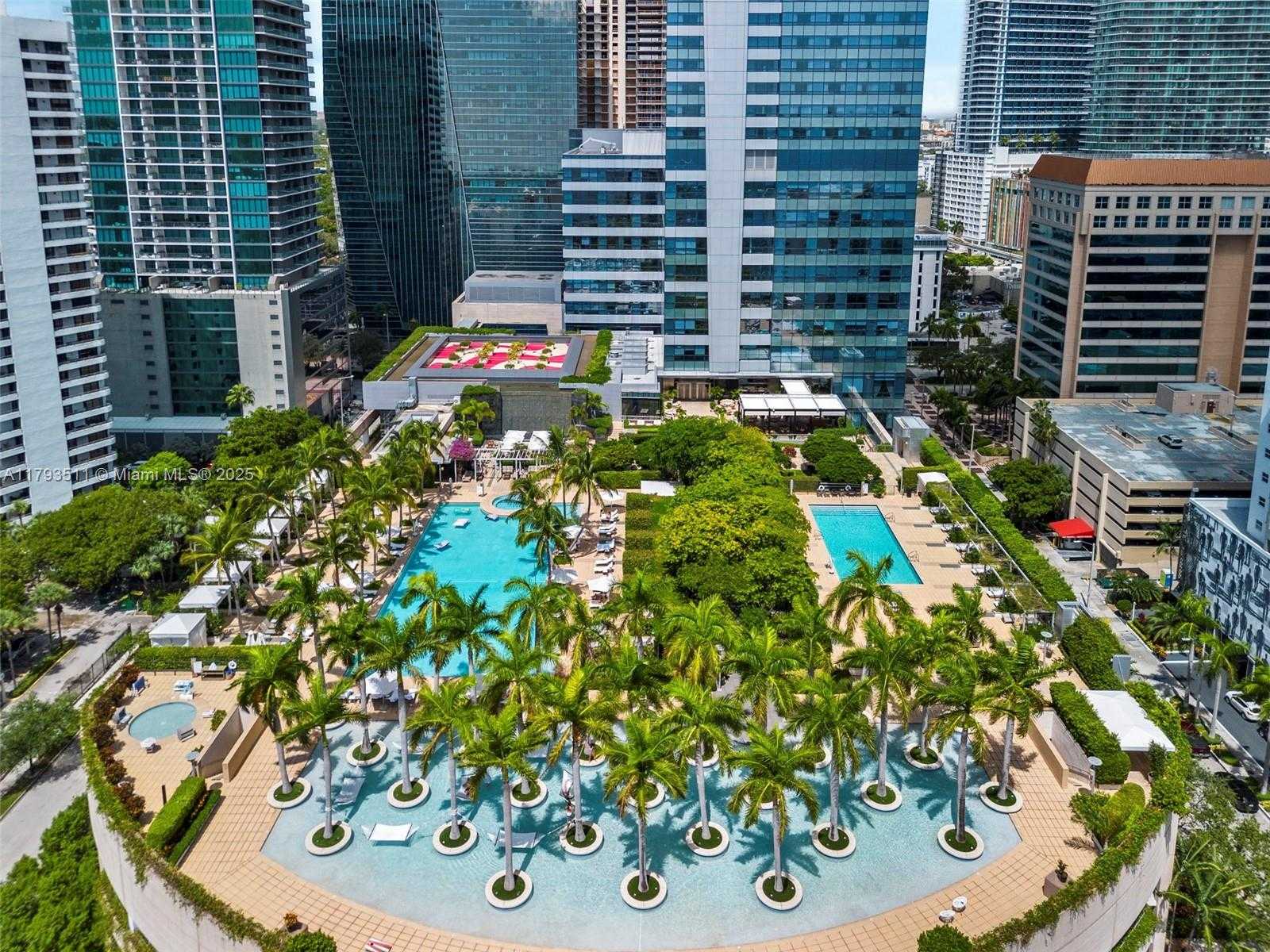 Small Image of 1425 BRICKELL AVE #62D, Miami Number 22