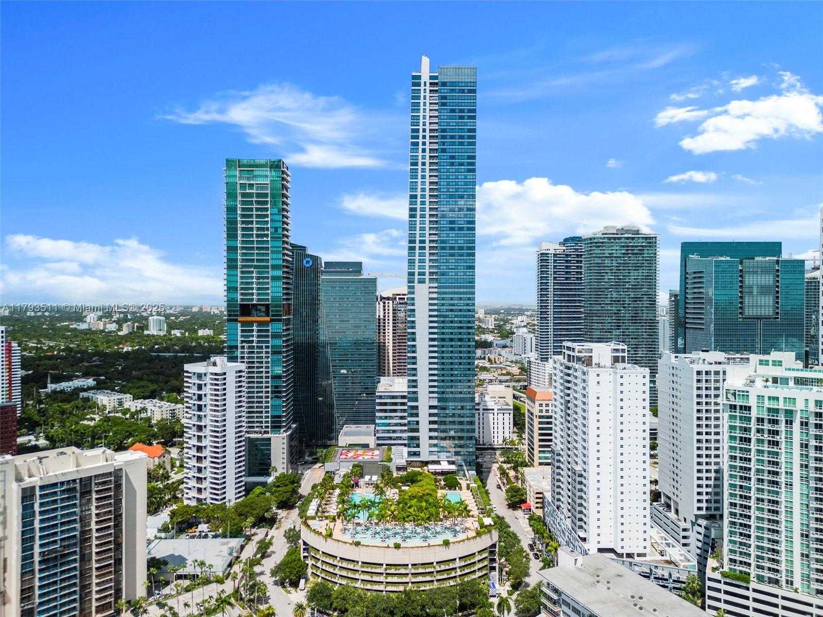 Small Image of 1425 BRICKELL AVE #62D, Miami Number 24