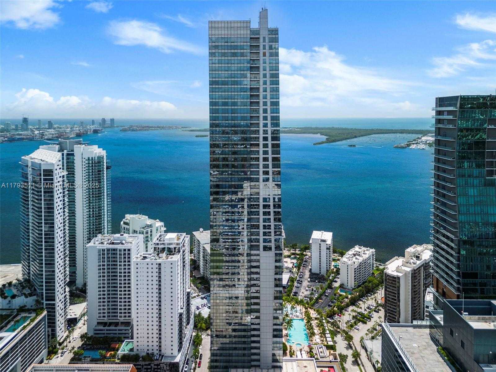 Small Image of 1425 BRICKELL AVE #62D, Miami Number 25