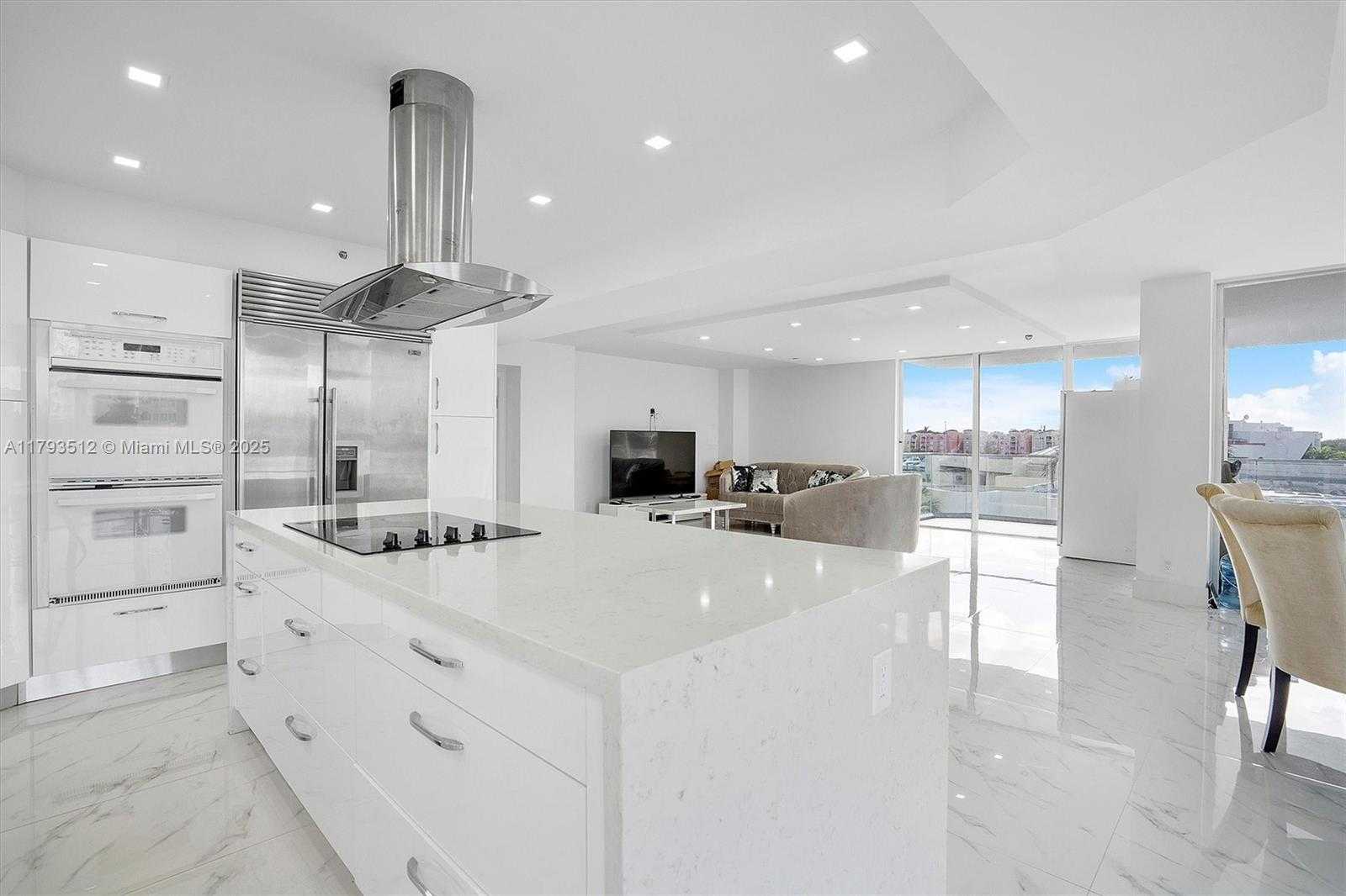 Small Image of 19707 TURNBERRY WAY #5k, Aventura Number 8