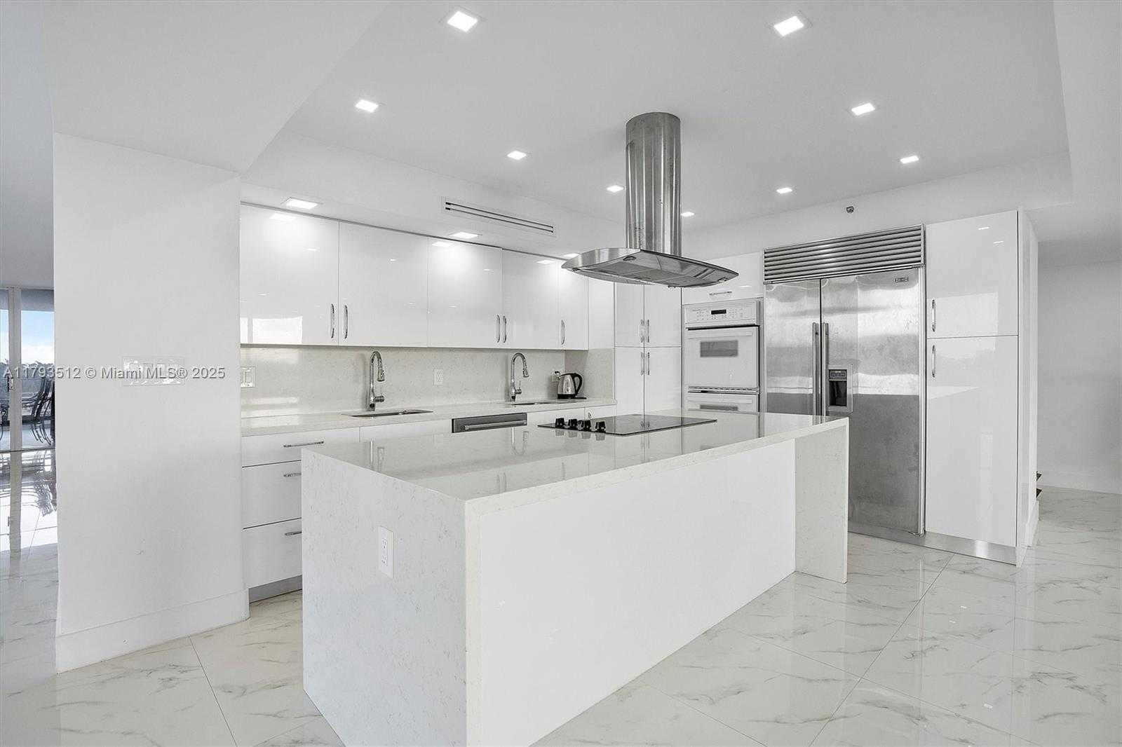 Small Image of 19707 TURNBERRY WAY #5k, Aventura Number 9
