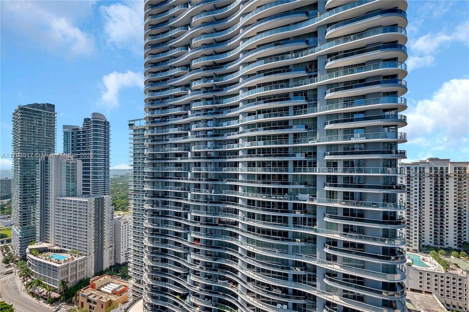 Small Image of 1010 BRICKELL AVE #3510, Miami Number 11