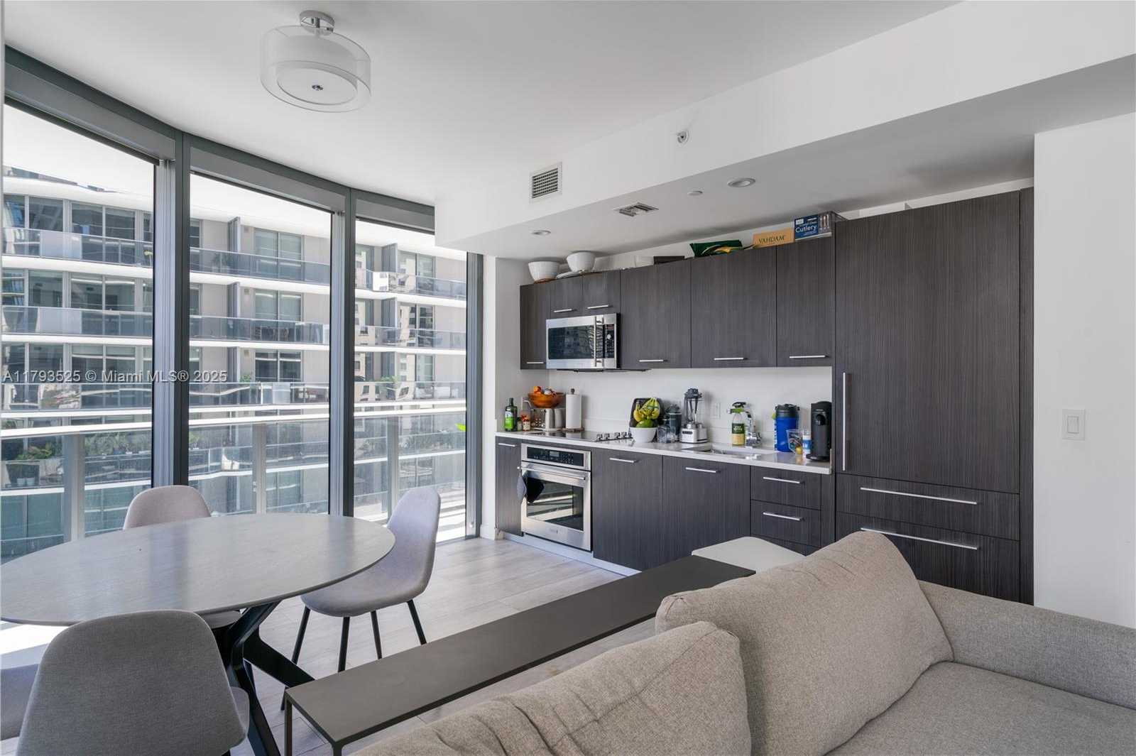 Small Image of 55 SOUTH WEST 9TH ST #1501, Miami Number 5