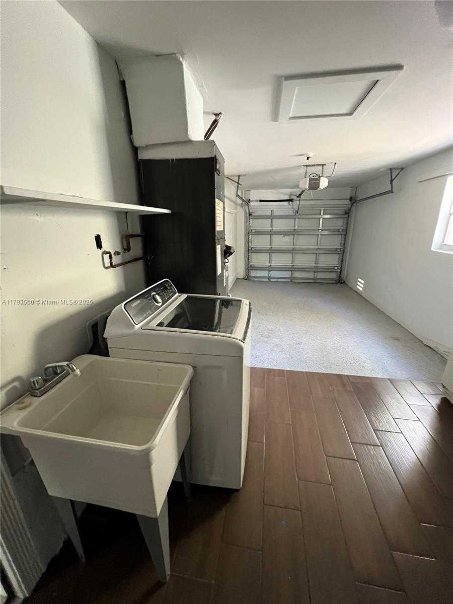 Imagen de Pequeño Objeto