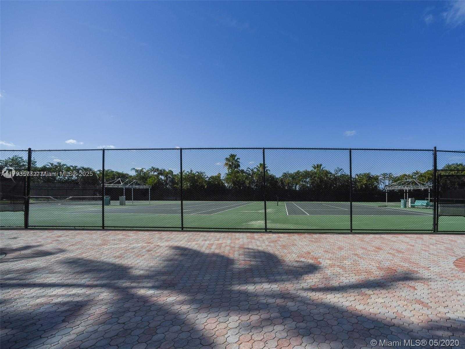 Small Image of 2500 PARKVIEW DR #519, Hallandale Beach Number 28