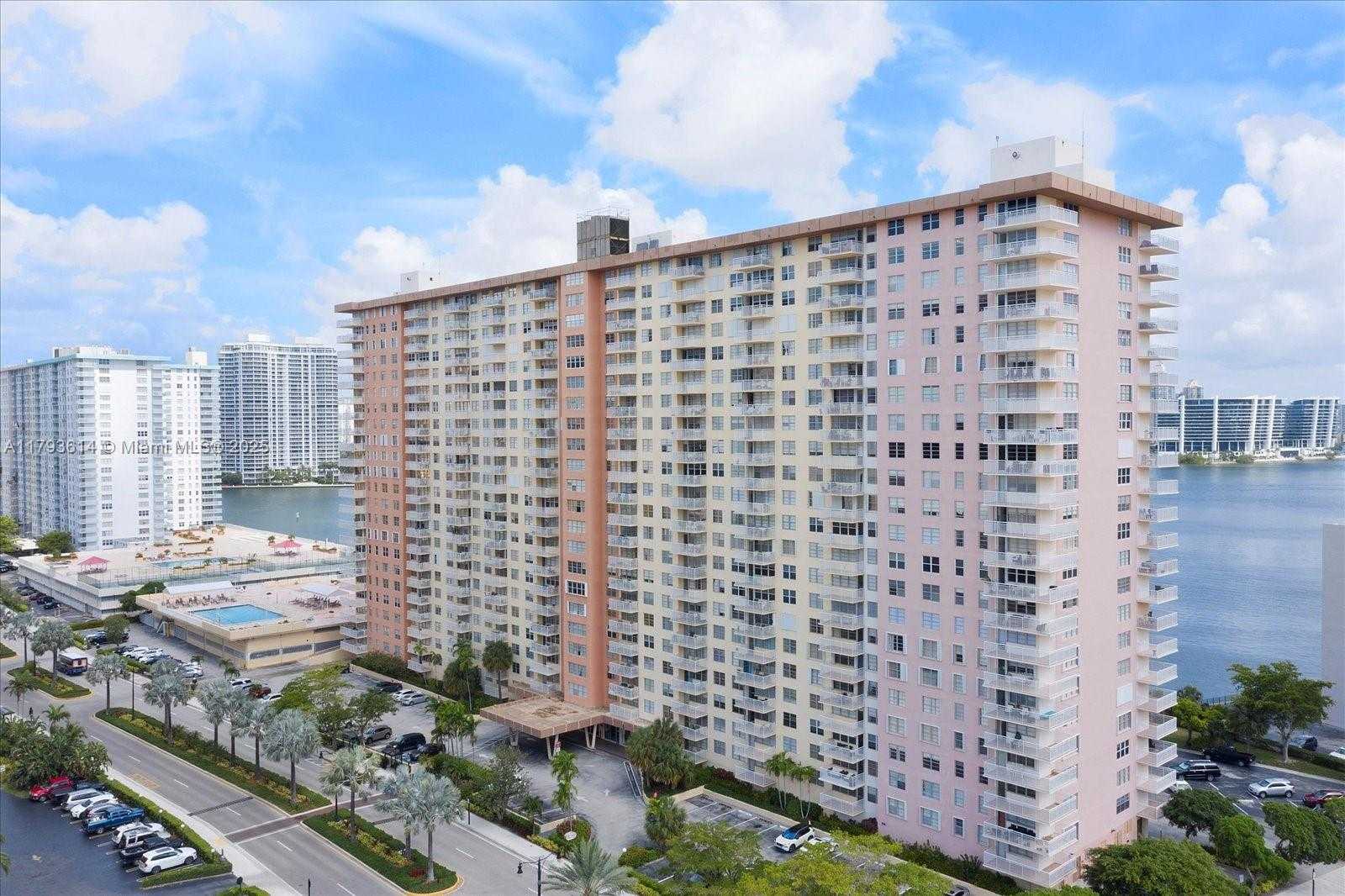 Small Image of 251 174th St, Sunny Isles Beach, FL 33160, USA Number 20
