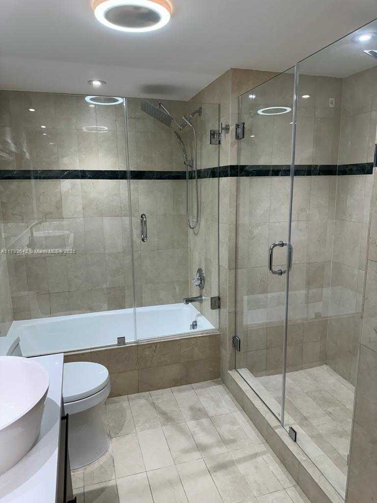 Small Image of 251 CRANDON BLVD #430, Key Biscayne Number 17