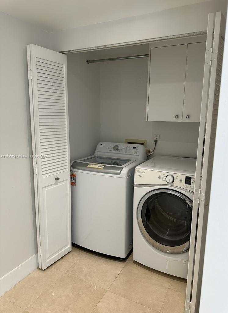 Small Image of 251 CRANDON BLVD #430, Key Biscayne Number 19