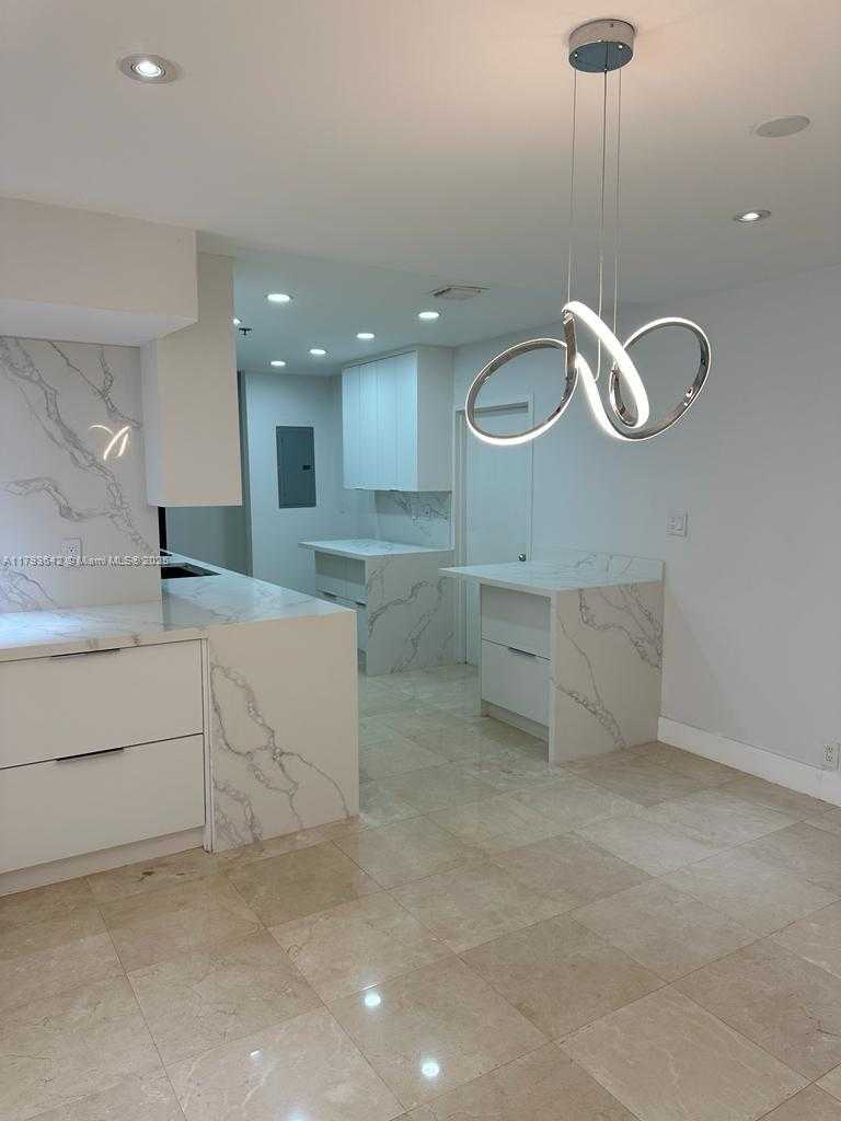 Small Image of 251 CRANDON BLVD #430, Key Biscayne Number 8