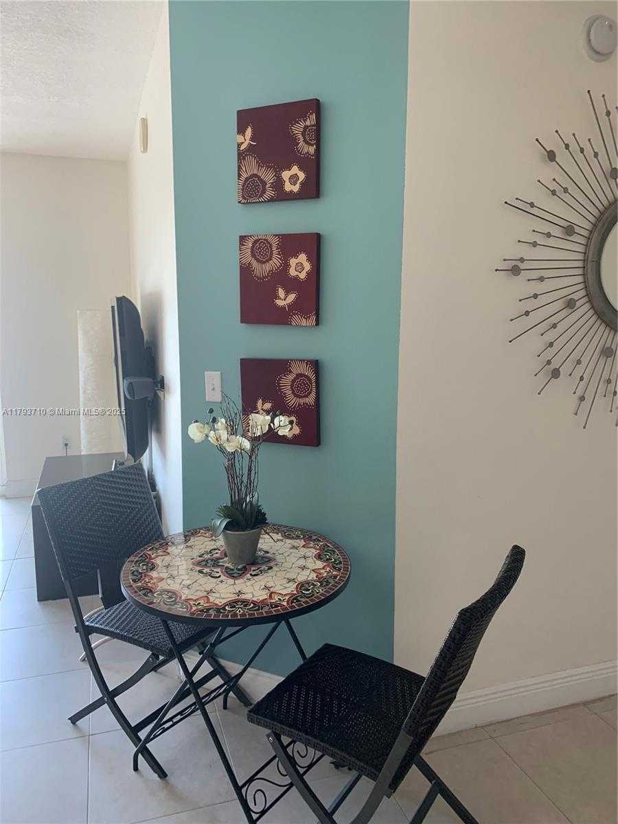 Small Image of 275 NORTH EAST 18TH #1709, Miami Number 7
