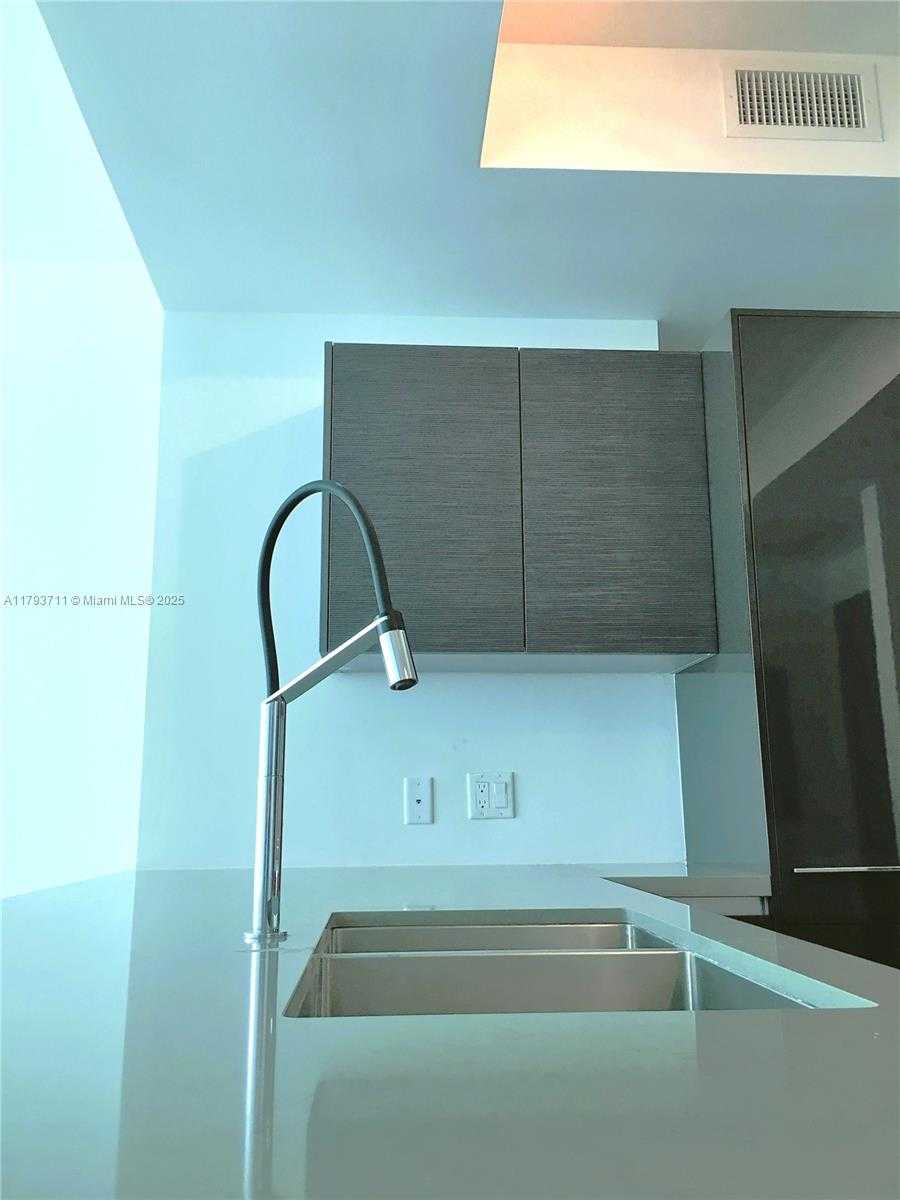 Small Image of 1080 BRICKELL AVE #1404, Miami Number 3