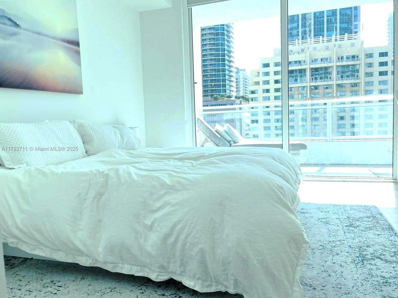 Small Image of 1080 BRICKELL AVE #1404, Miami Number 6