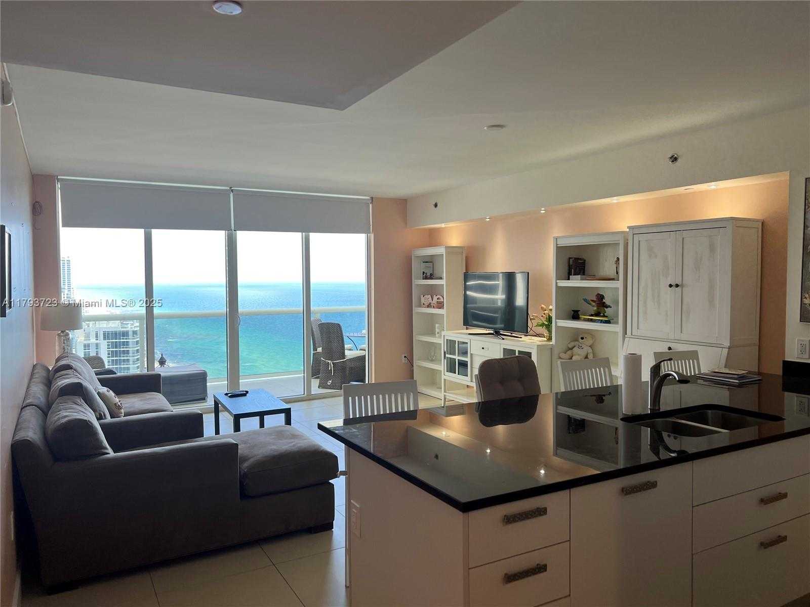 Small Image of 1830 #3312 AVAILABLE NOW, Hallandale Beach Number 3
