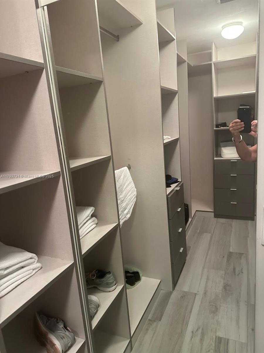 Small Image of 2900 NORTH EAST 7TH AVE #1205, Miami Number 10