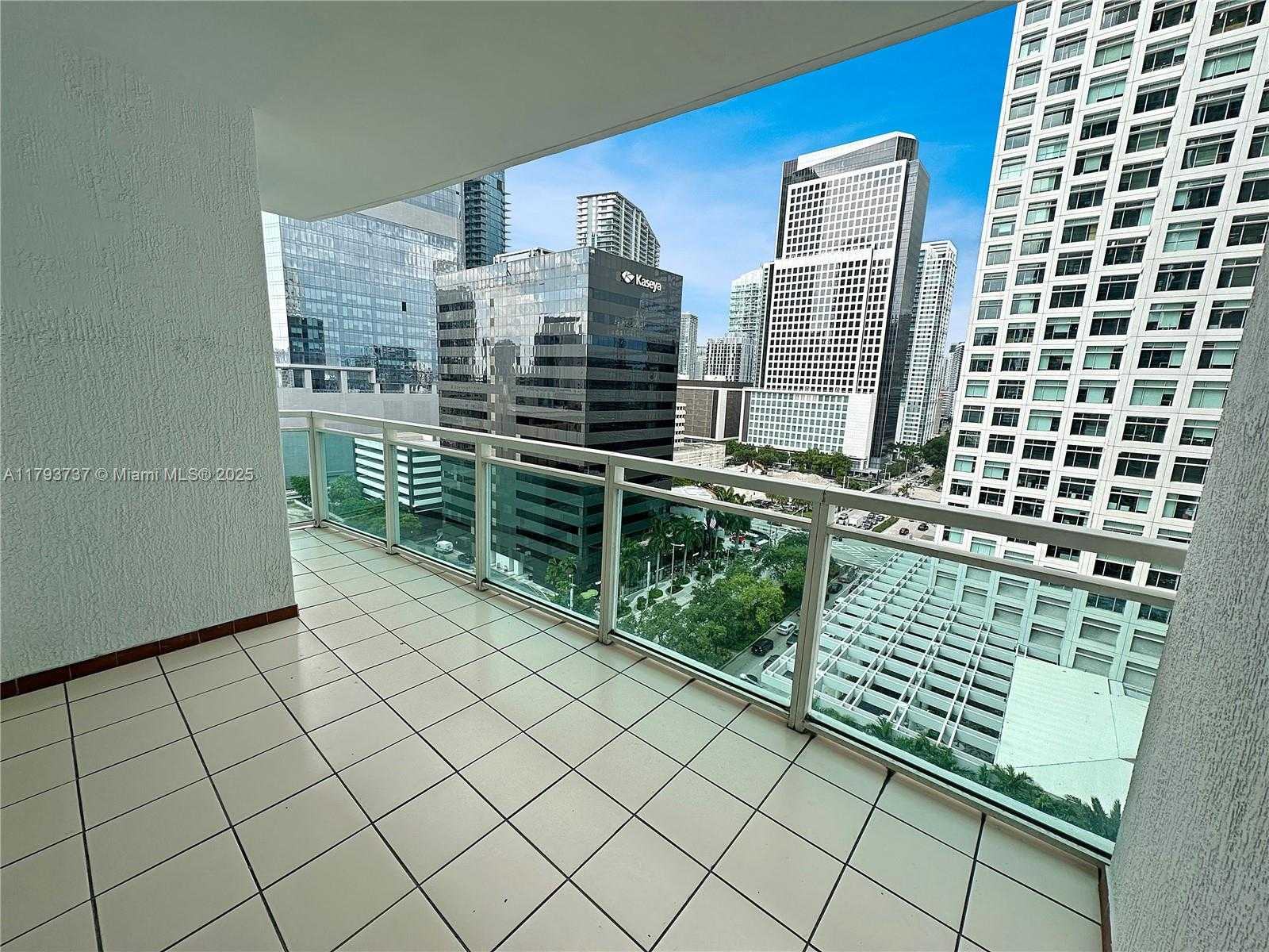 Small Image of 951 BRICKELL AVE #1401, Miami Number 10