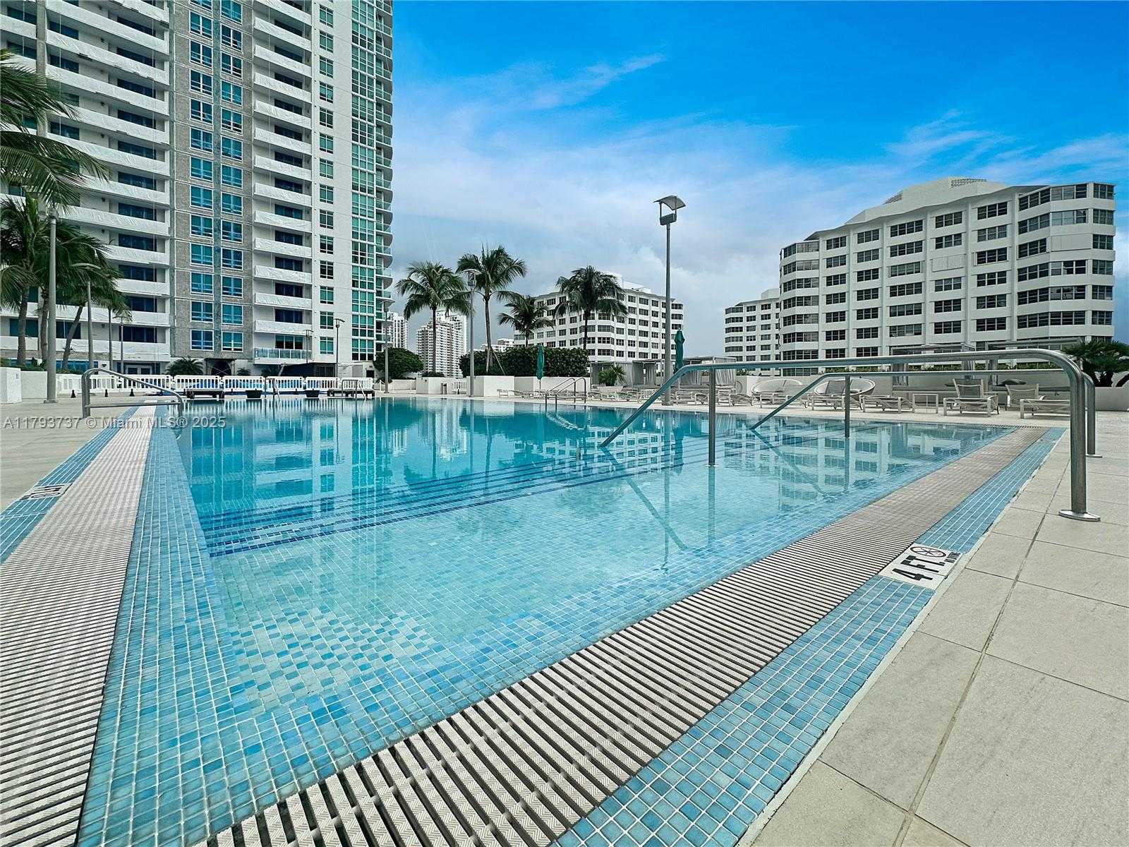 Small Image of 951 BRICKELL AVE #1401, Miami Number 14