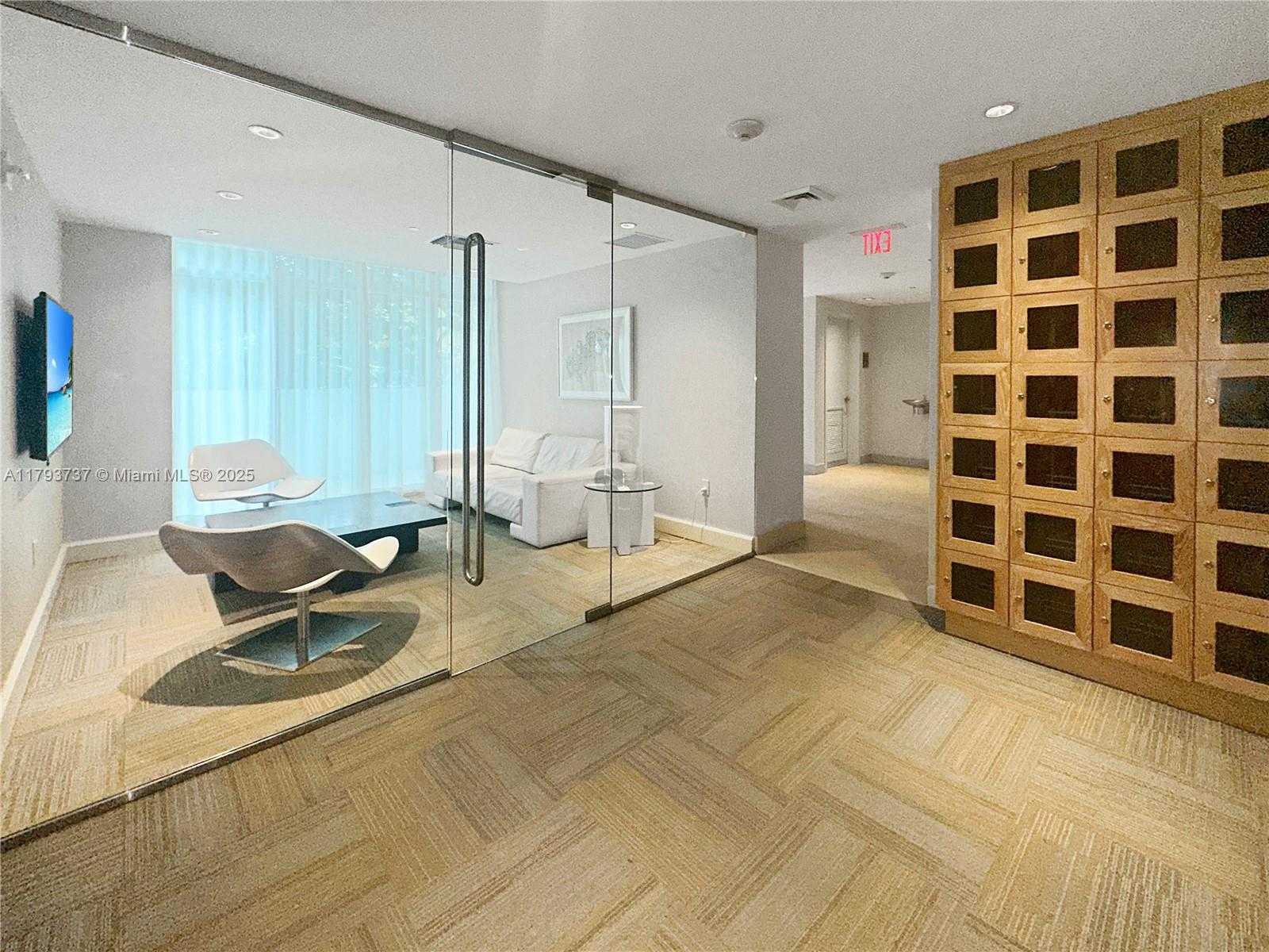 Small Image of 951 BRICKELL AVE #1401, Miami Number 17