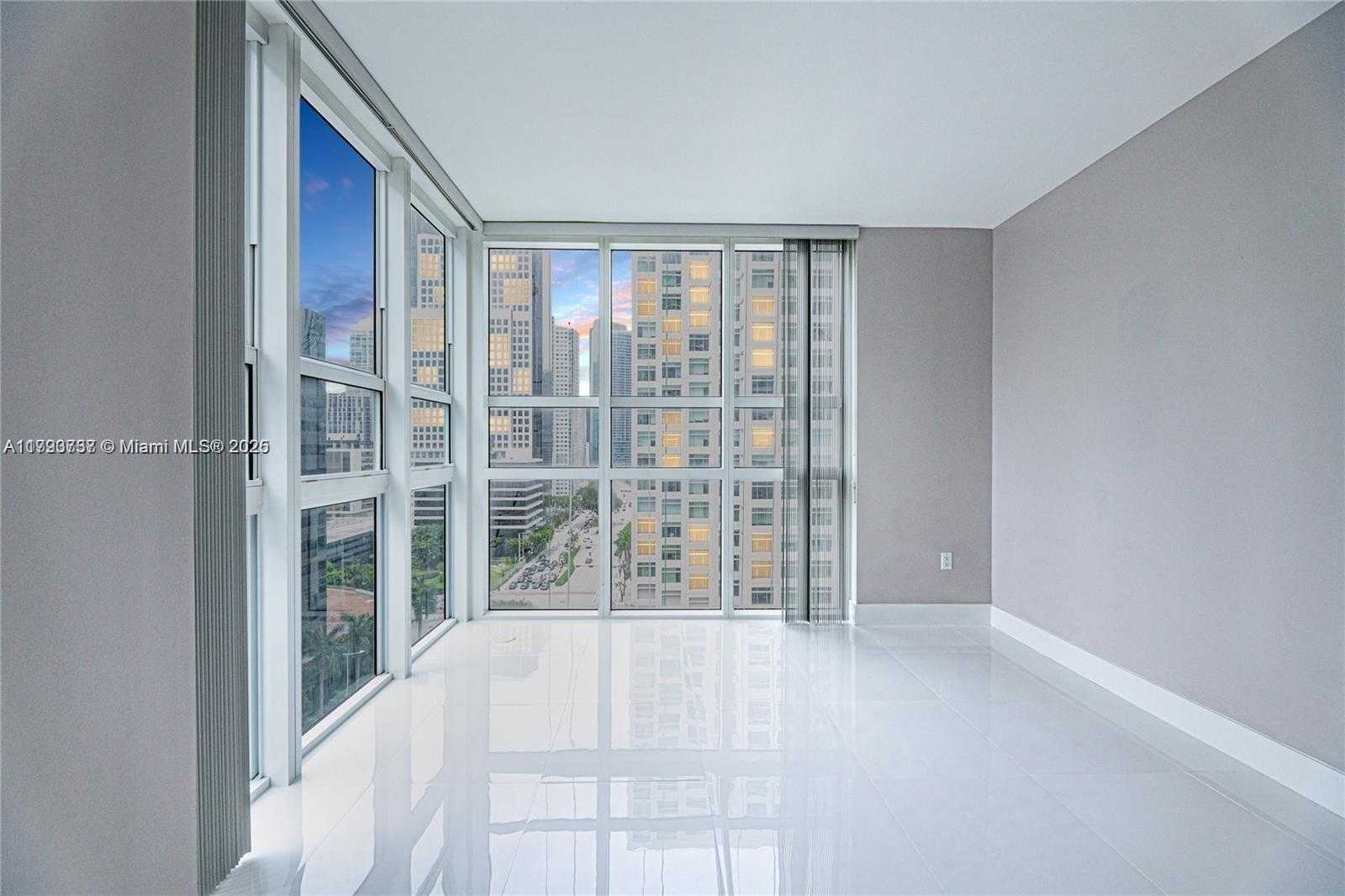 Small Image of 951 BRICKELL AVE #1401, Miami Number 3