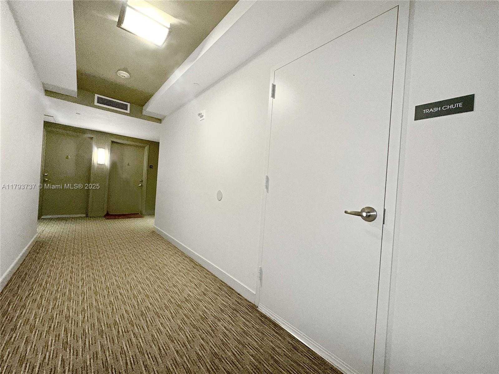 Small Image of 951 BRICKELL AVE #1401, Miami Number 7