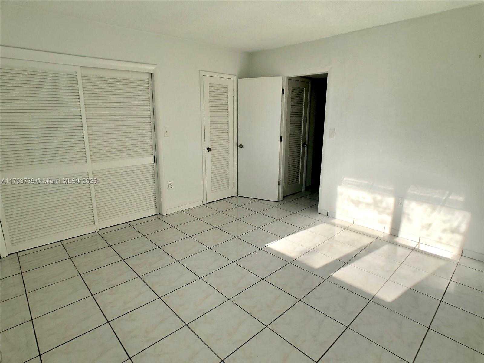 Small Image of 1800 79TH ST CSWY #A305, North Bay Village Number 12