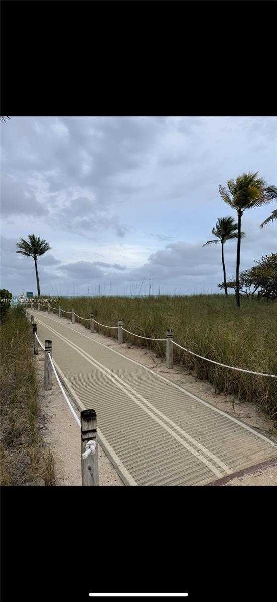 Small Image of 10175 COLLINS AVE #208, Bal Harbour Number 19