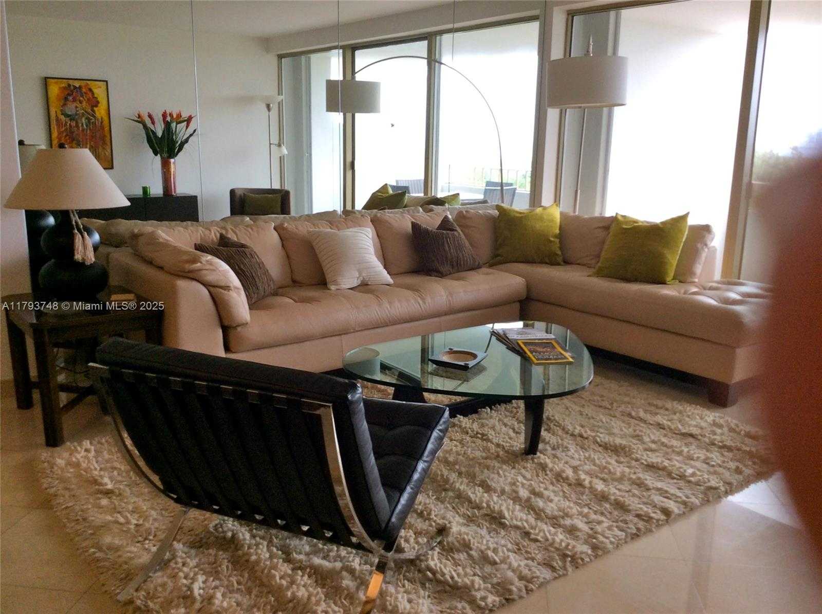 Small Image of 155 OCEAN LANE DR #1004, Key Biscayne Number 4