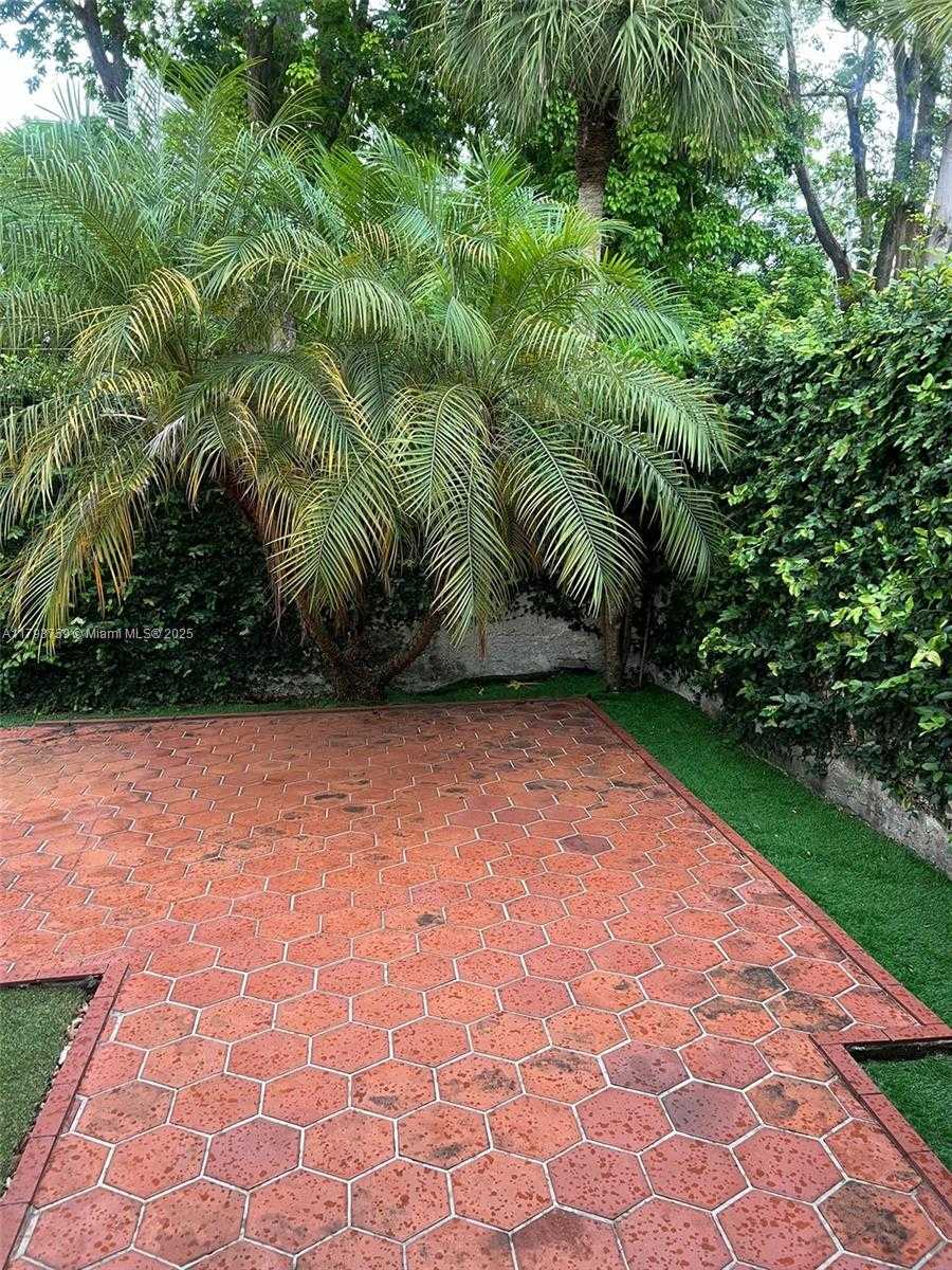 Small Image of 13301 SOUTH WEST 88 TE #A, Miami Number 13