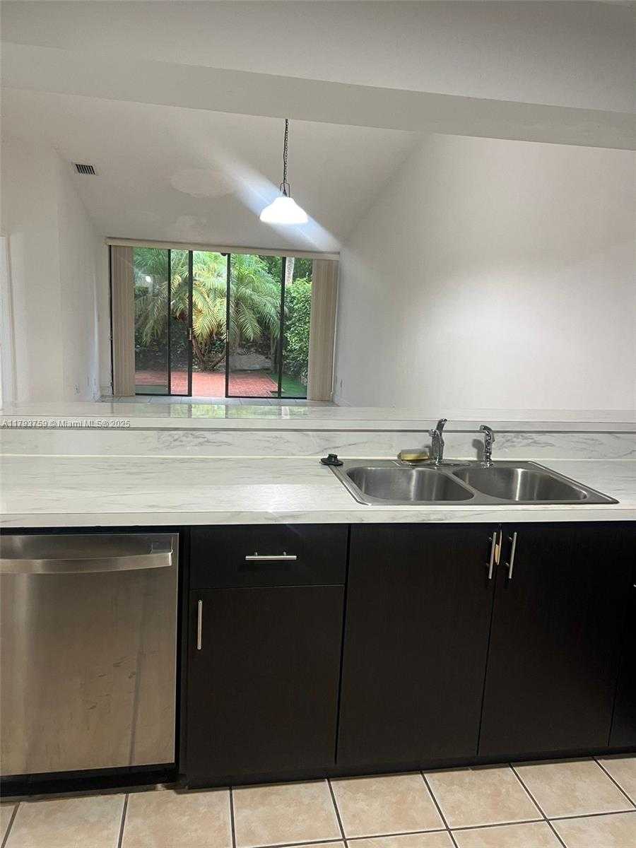 Small Image of 13301 SOUTH WEST 88 TE #A, Miami Number 4