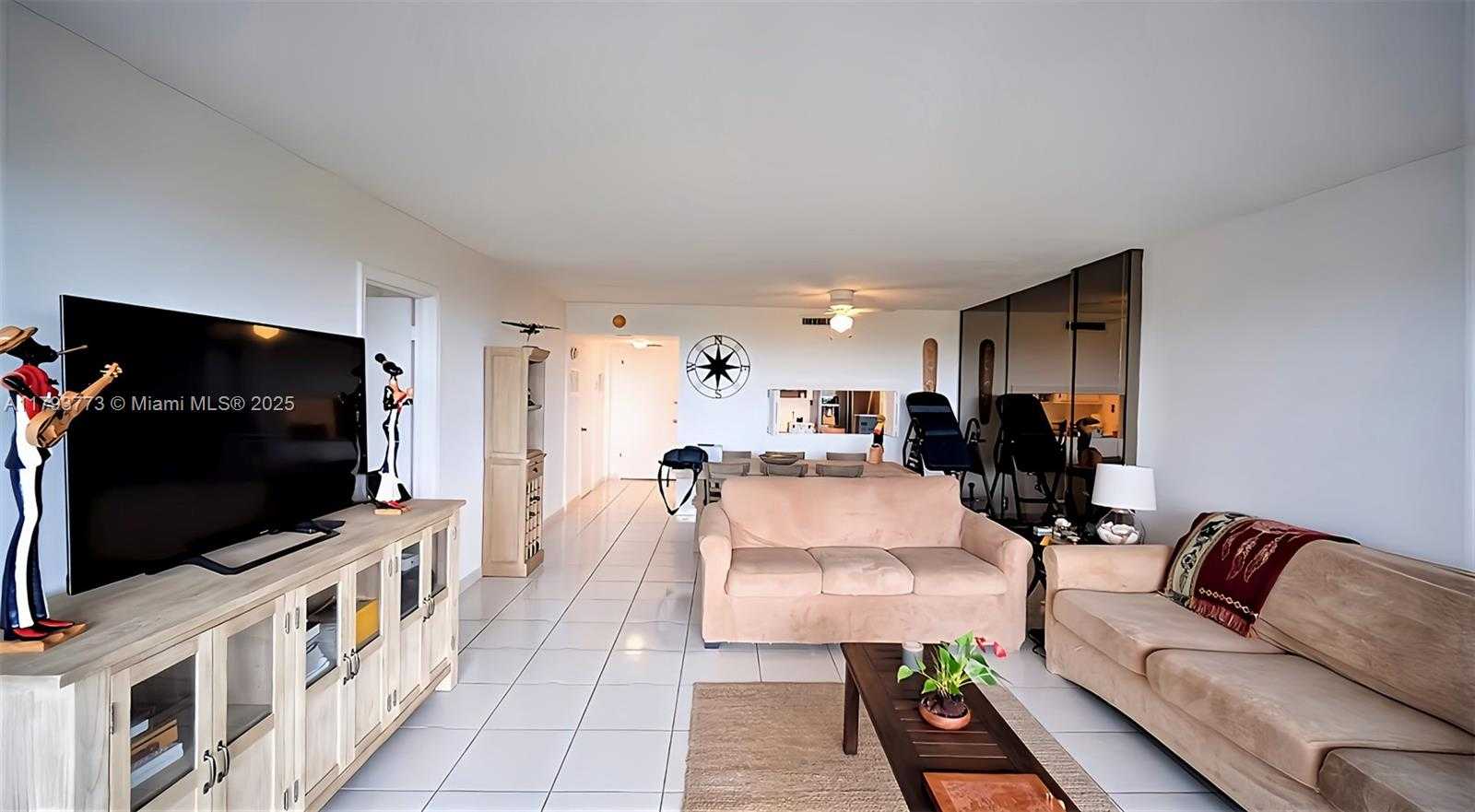 Small Image of 155 OCEAN LANE DR #1006, Key Biscayne Number 7