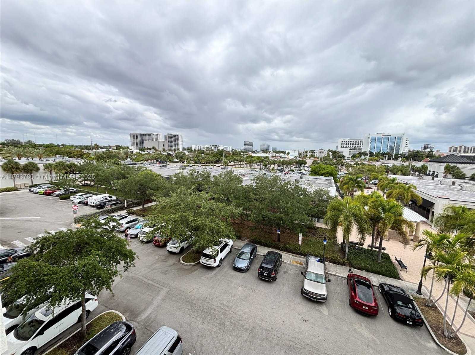 Small Image of 2775 NORTH EAST 187TH ST #403, Aventura Number 11
