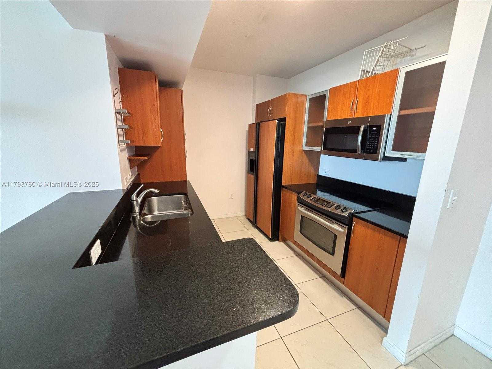 Small Image of 2775 NORTH EAST 187TH ST #403, Aventura Number 4