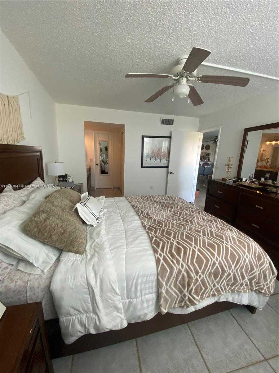 Small Image of 10288 NORTH WEST 9 ST CIR #505, Miami Number 12