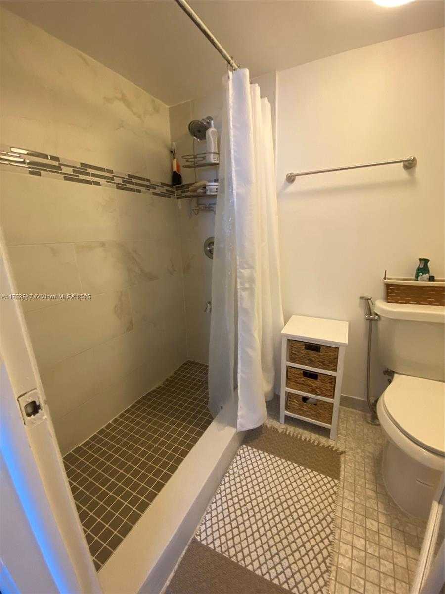 Small Image of 10288 NORTH WEST 9 ST CIR #505, Miami Number 14