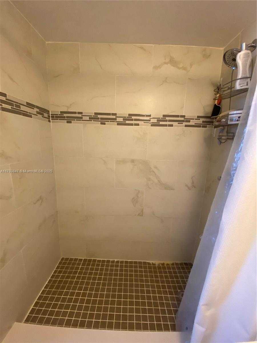 Small Image of 10288 NORTH WEST 9 ST CIR #505, Miami Number 15