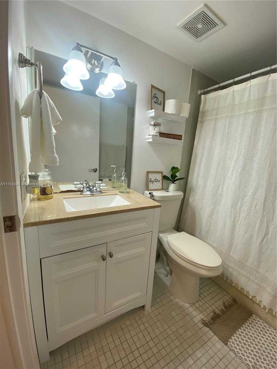 Small Image of 10288 NORTH WEST 9 ST CIR #505, Miami Number 18