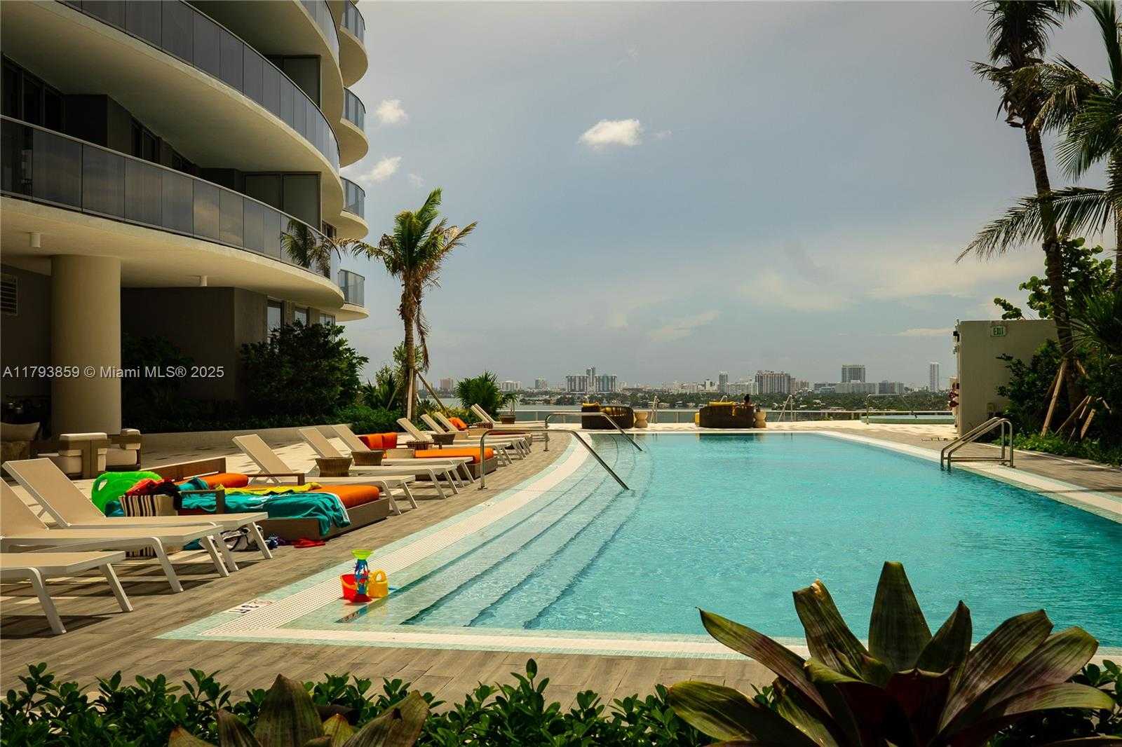 Small Image of 488 NORTH EAST 18 ST #1809, Miami Number 8