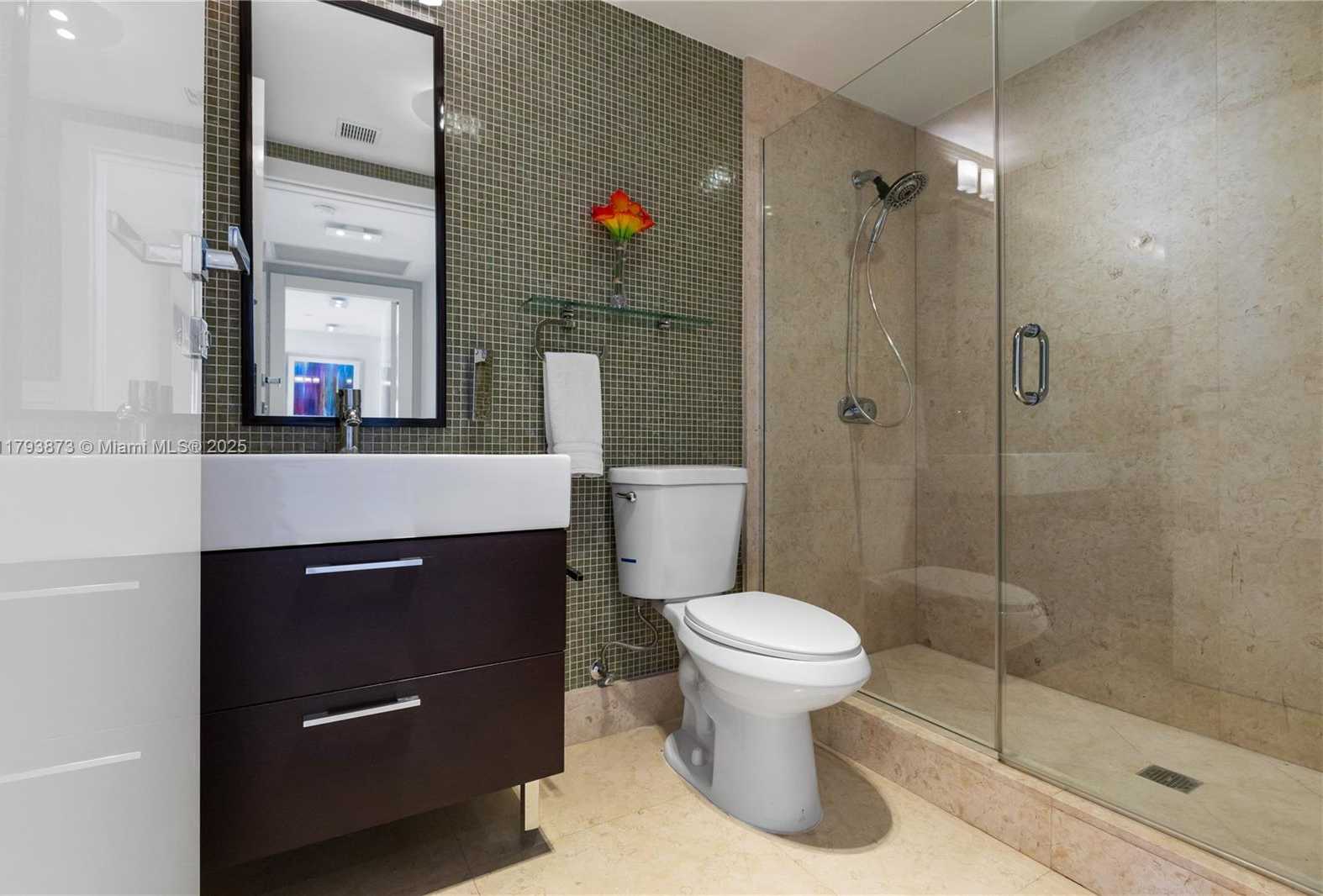 Small Image of 5875 COLLINS AVE #1908, Miami Beach Number 38