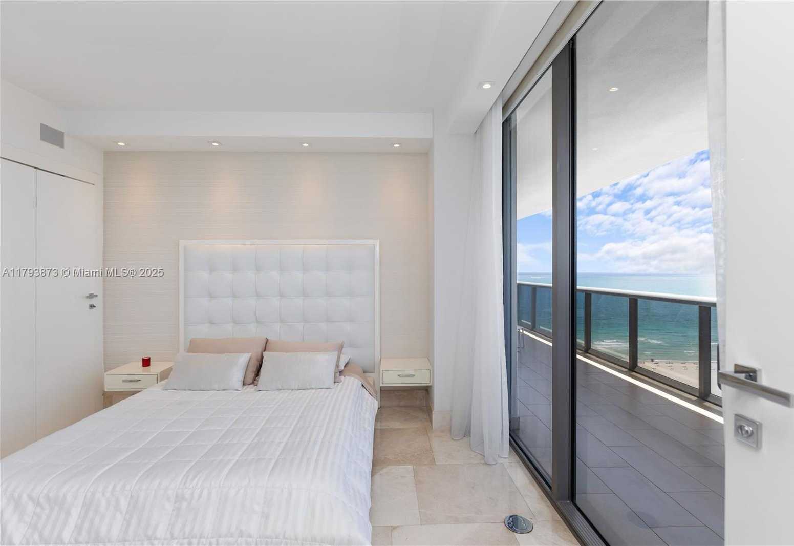 Small Image of 5875 COLLINS AVE #1908, Miami Beach Number 41