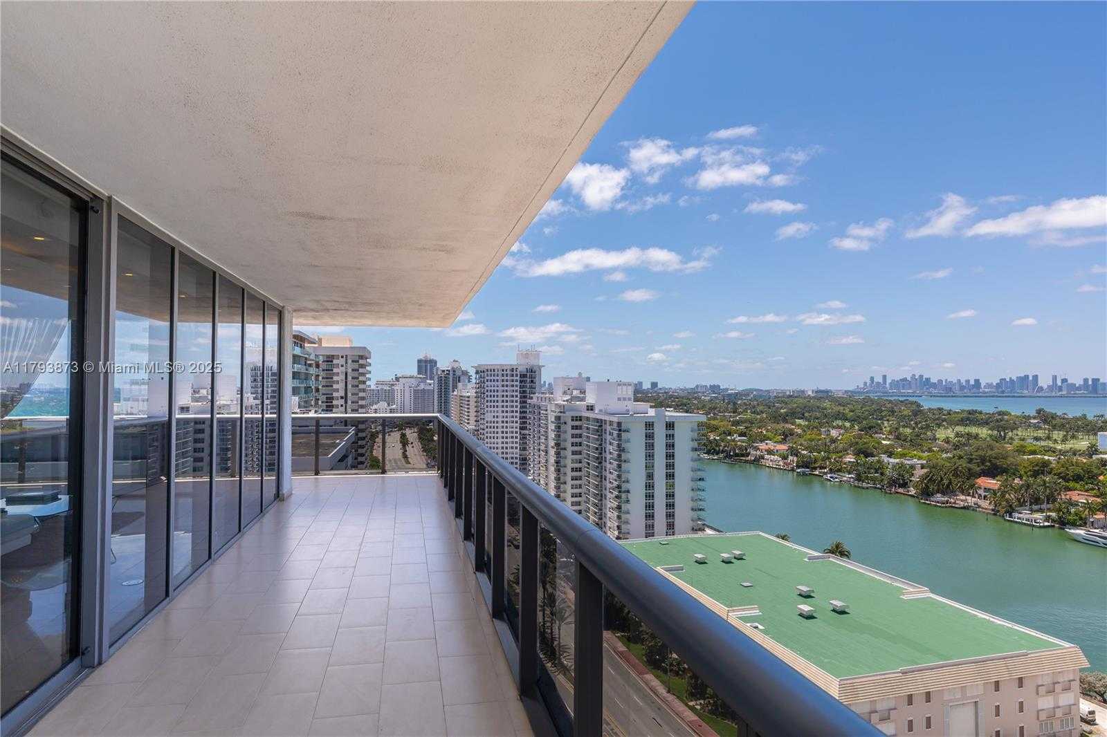 Small Image of 5875 COLLINS AVE #1908, Miami Beach Number 46