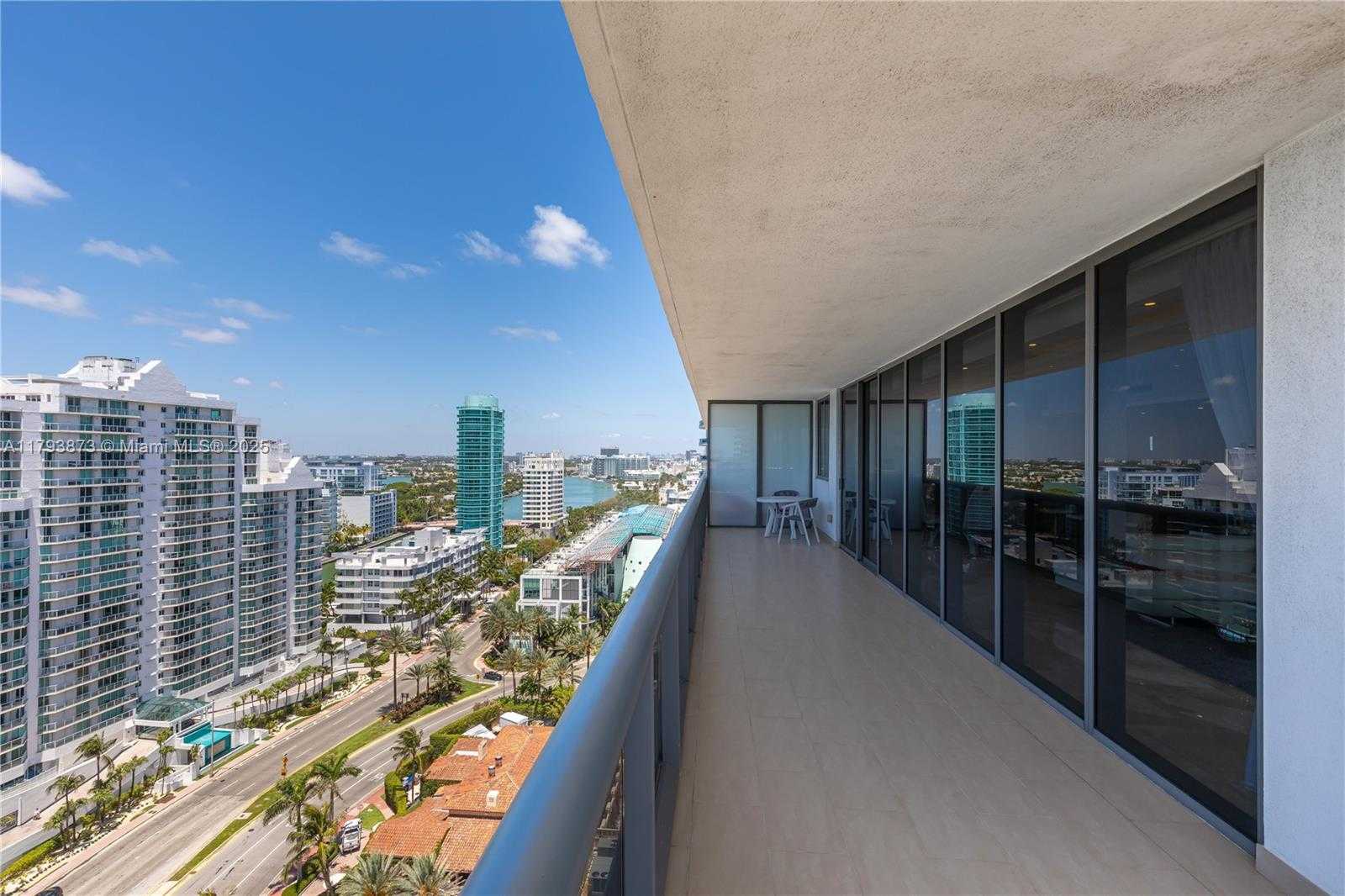 Small Image of 5875 COLLINS AVE #1908, Miami Beach Number 47