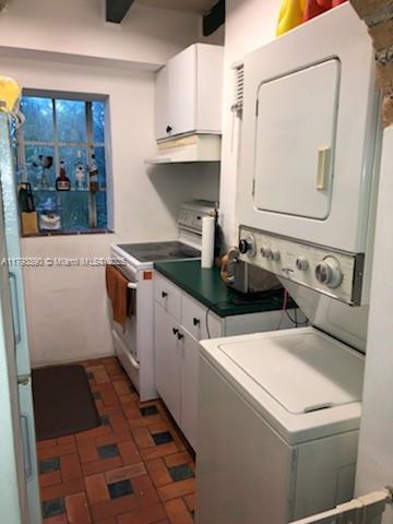 Small Image of 2728 CALUSA STREET #A, Miami Number 12