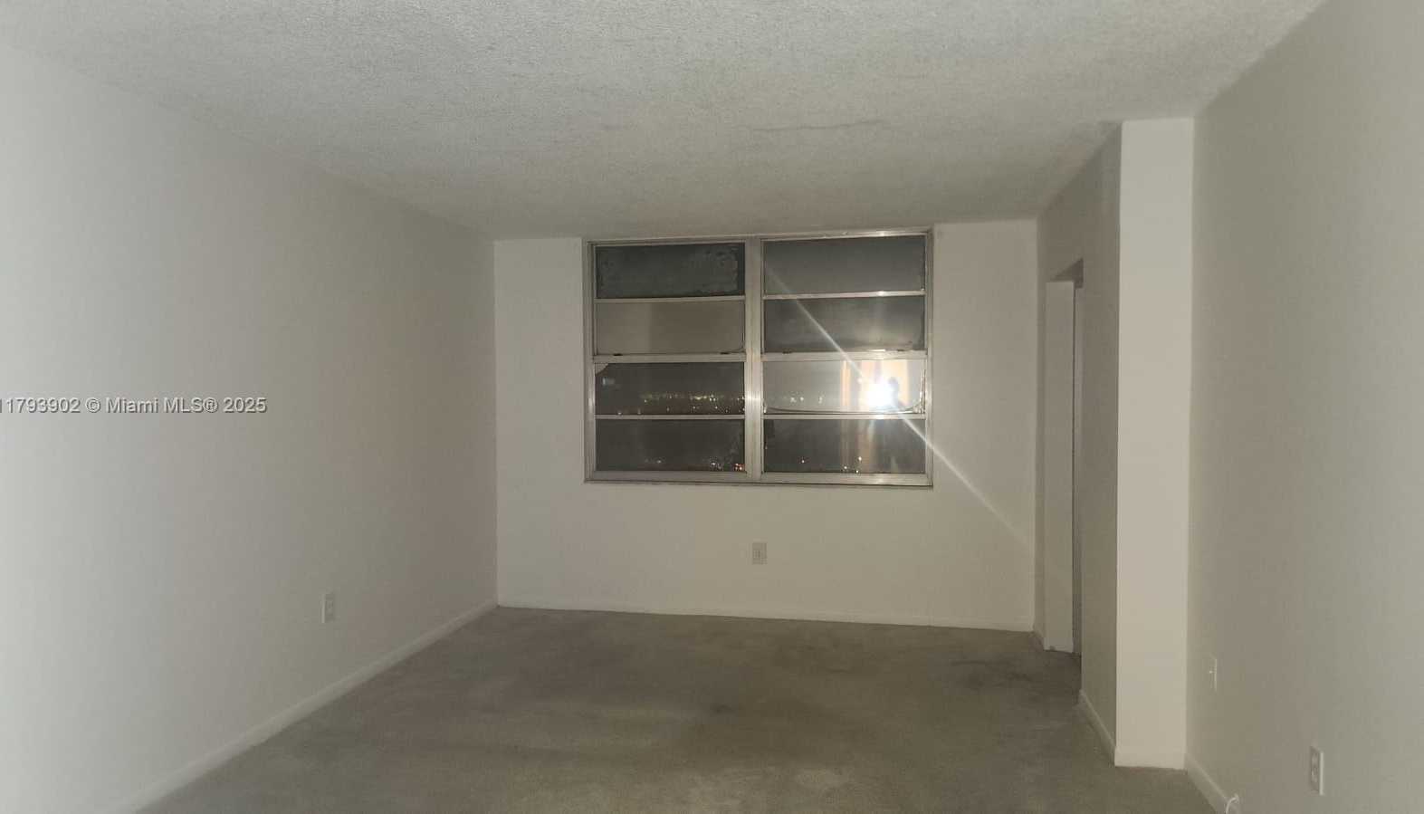 Small Image of 2801 NORTH EAST 183RD ST #2105W, Aventura Number 4