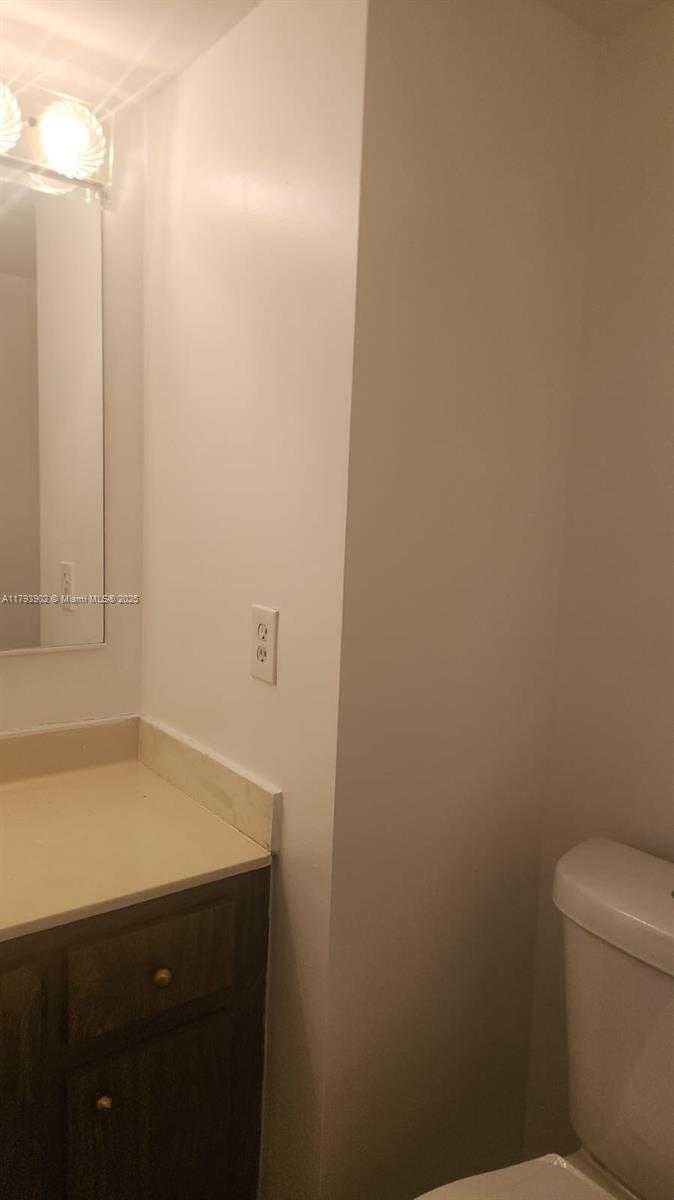 Small Image of 2801 NORTH EAST 183RD ST #2105W, Aventura Number 9